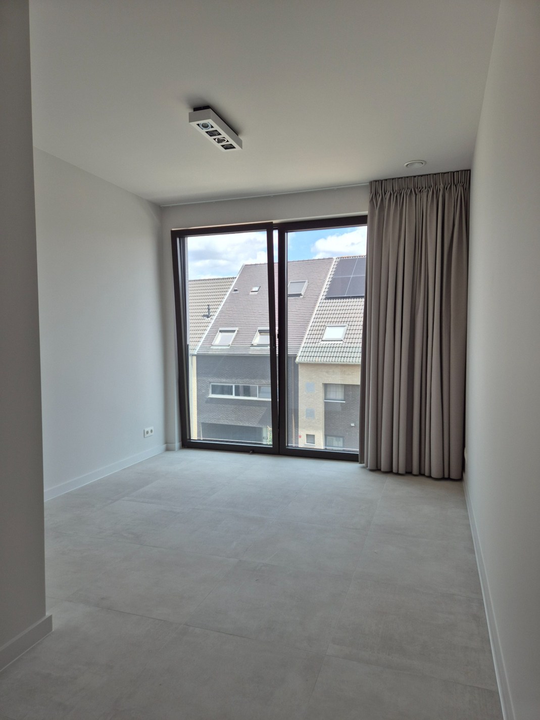 Nieuwbouwappartement met 2 slaapkamers en terras 