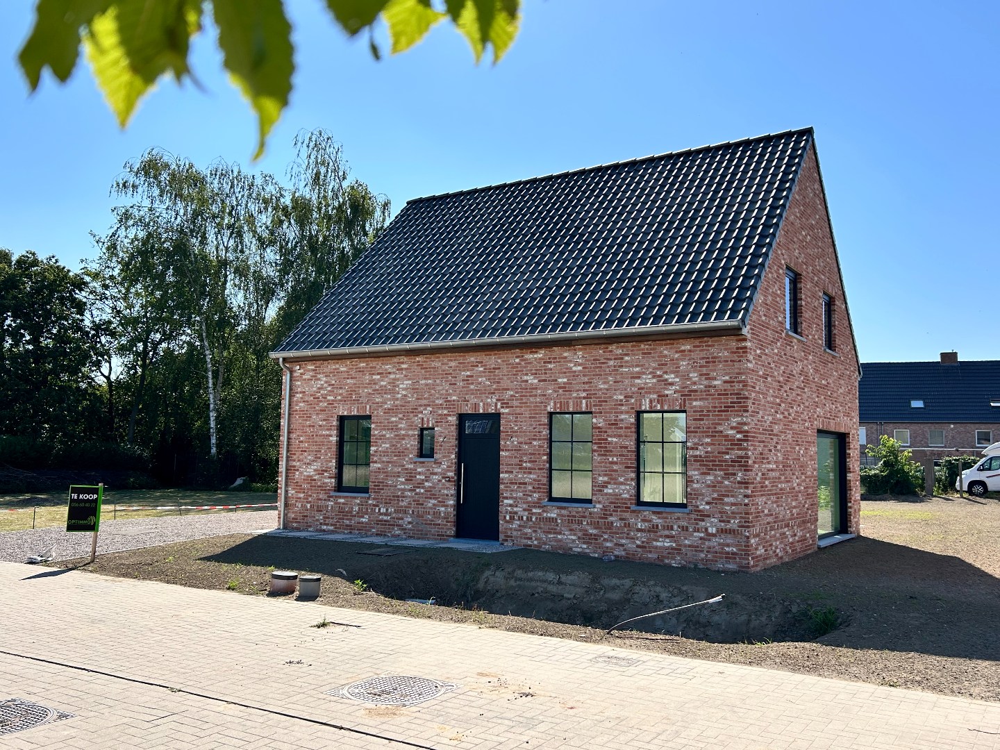 Instapklare nieuwbouwwoning met 3 slaapkamers en tuin op 681 m² 