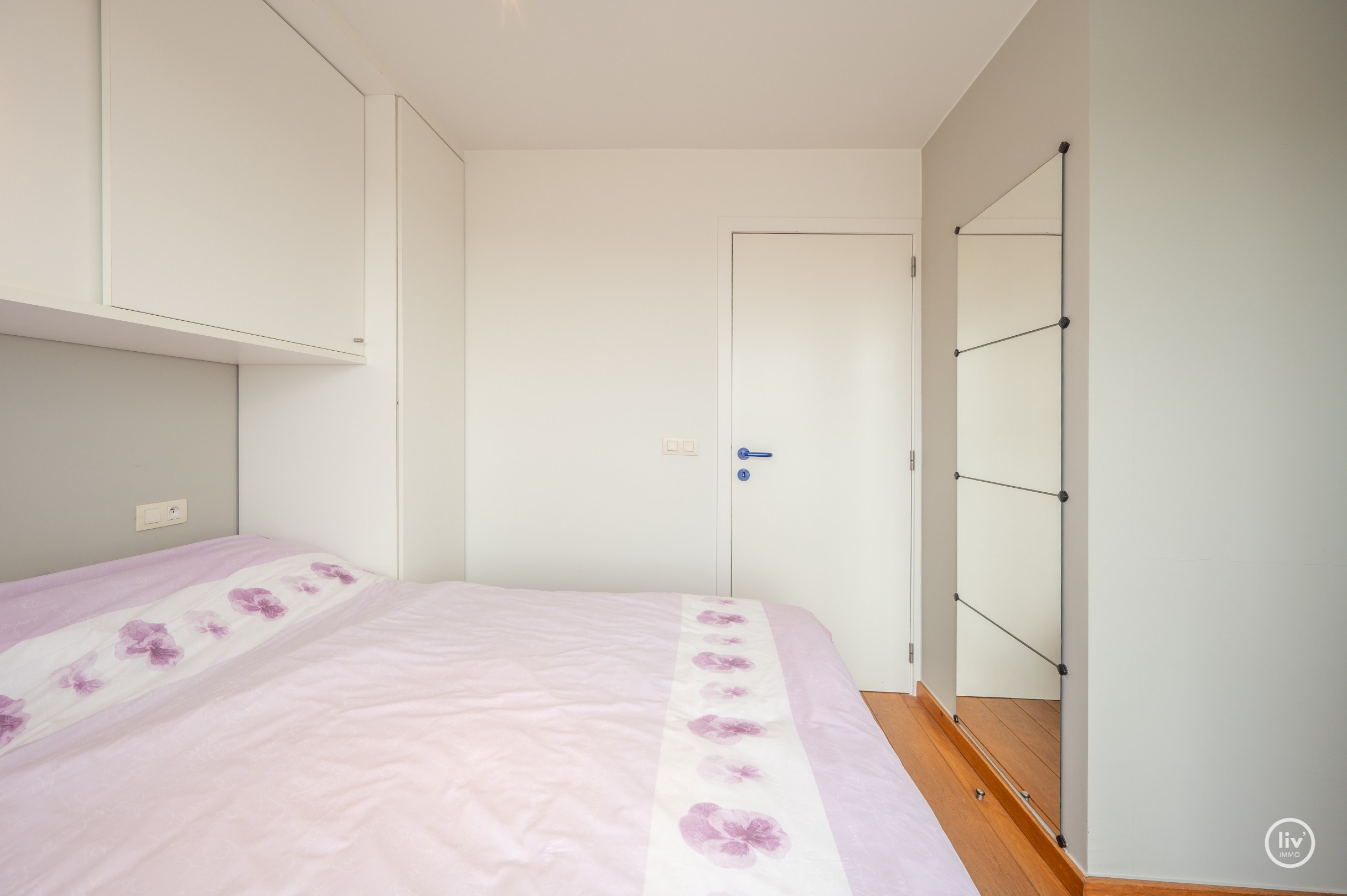 Ruim duplex-appartement (140 m²) met 3 slaapkamers en zonnige terrassen – Parmentierlaan 