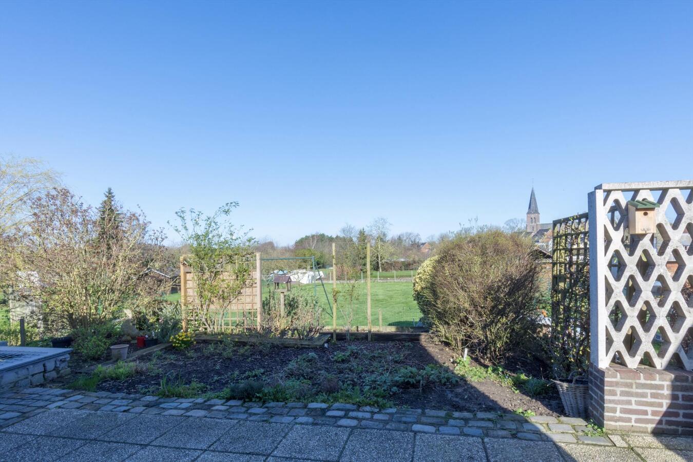 Stijlvolle villa met ruime tuin 