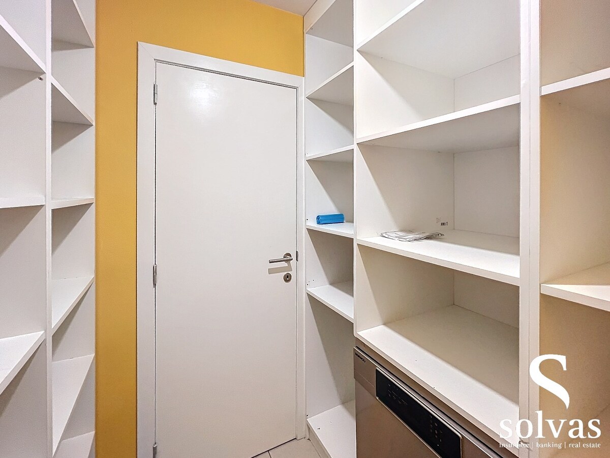 Drieslaapkamer woning in centrum Lotenhulle met tuin en garage 