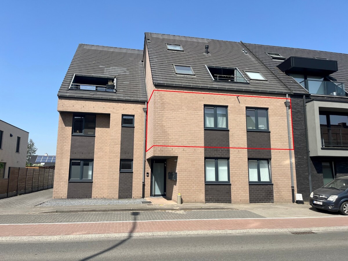 Aangenaam 1-slpk-appartement met terras en garage. 