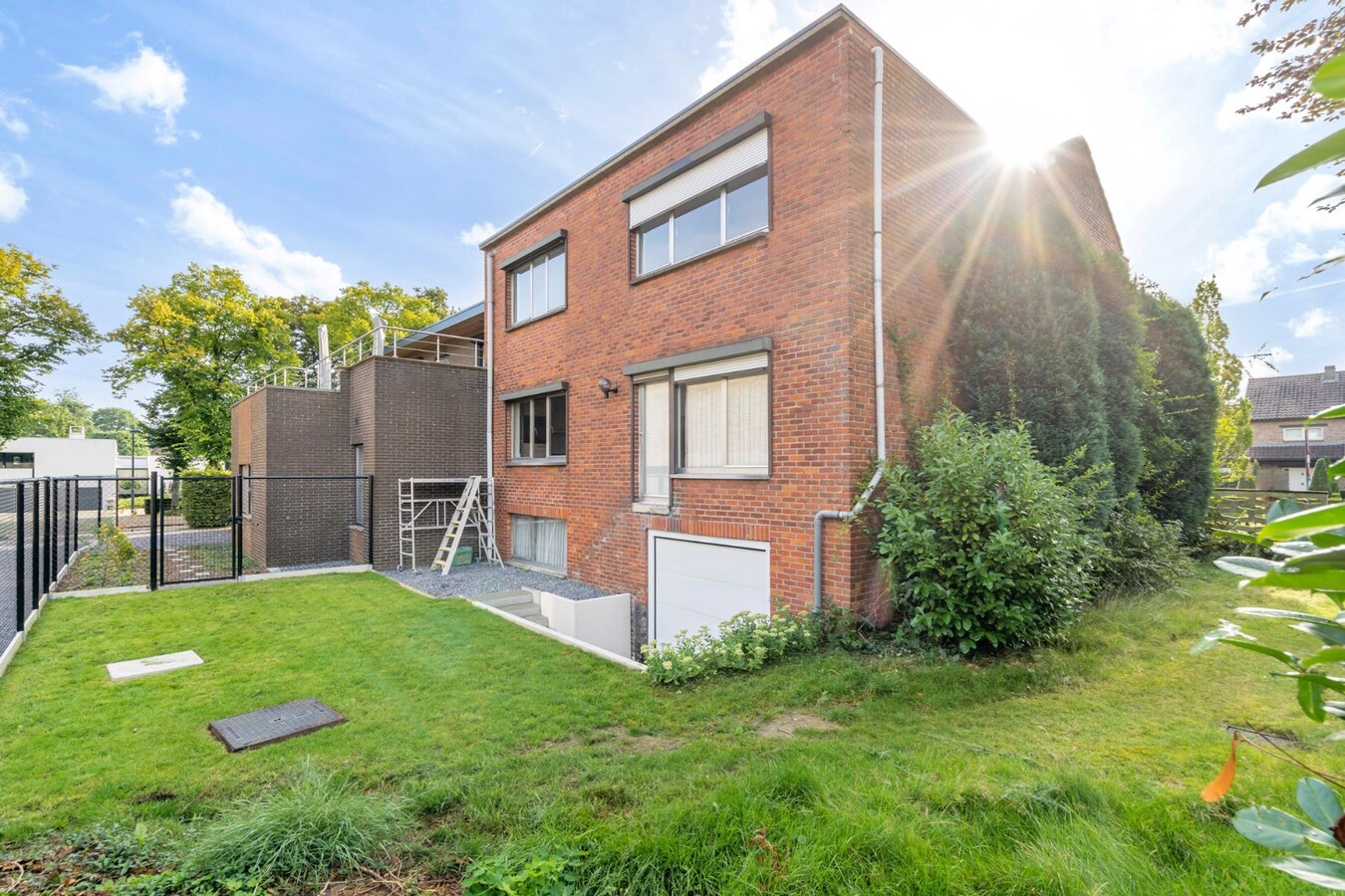 Gerenoveerde woning met 4 slaapkamers en 2 badkamers 
