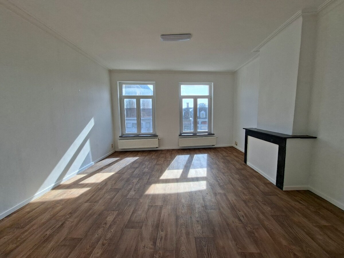Joli duplex deux chambres ds une petite copropriét de deux appartements 