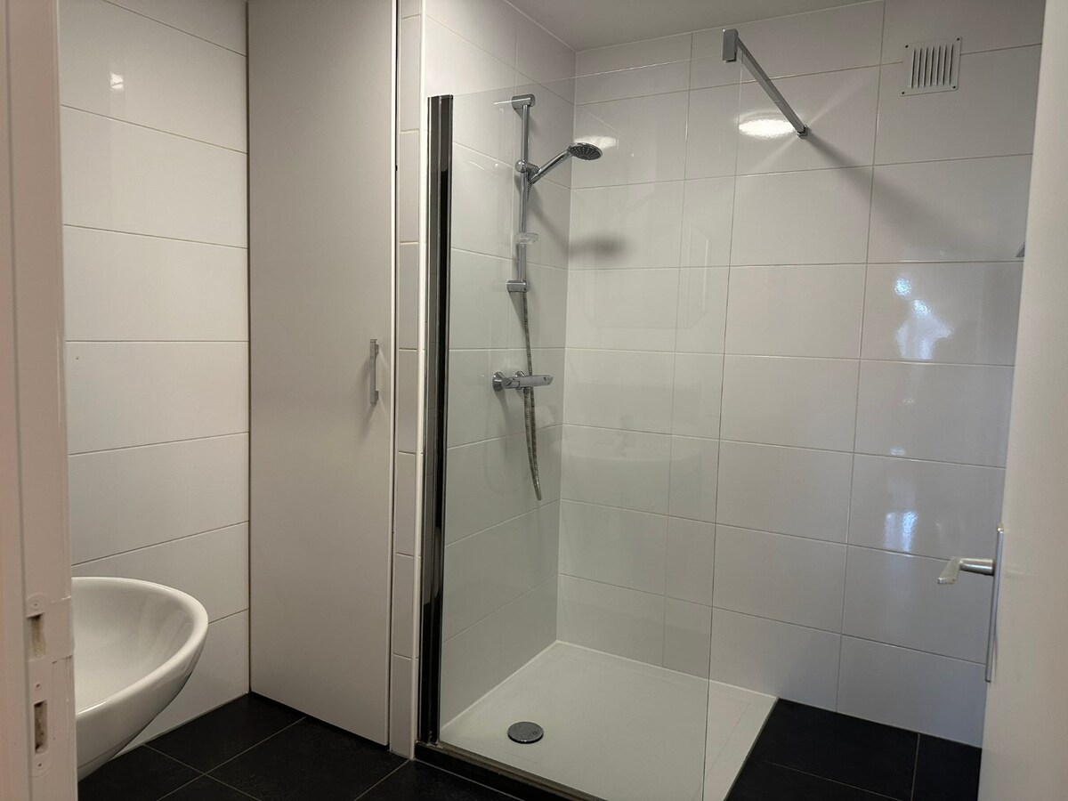 Verzorgd appartement met 2 slaapkamers 