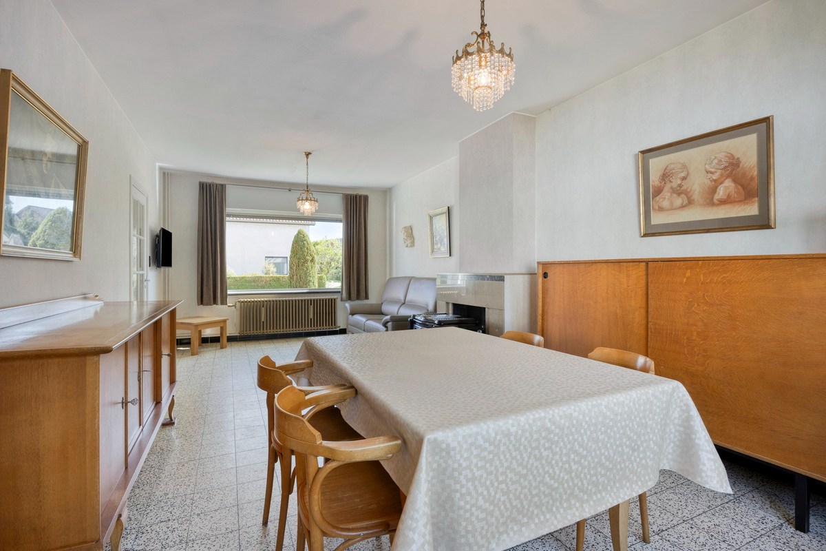 Half open bebouwing met 3 slaapkamers, zuid/west georiënteerd tuin op super ligging in Kessel-Lo! 