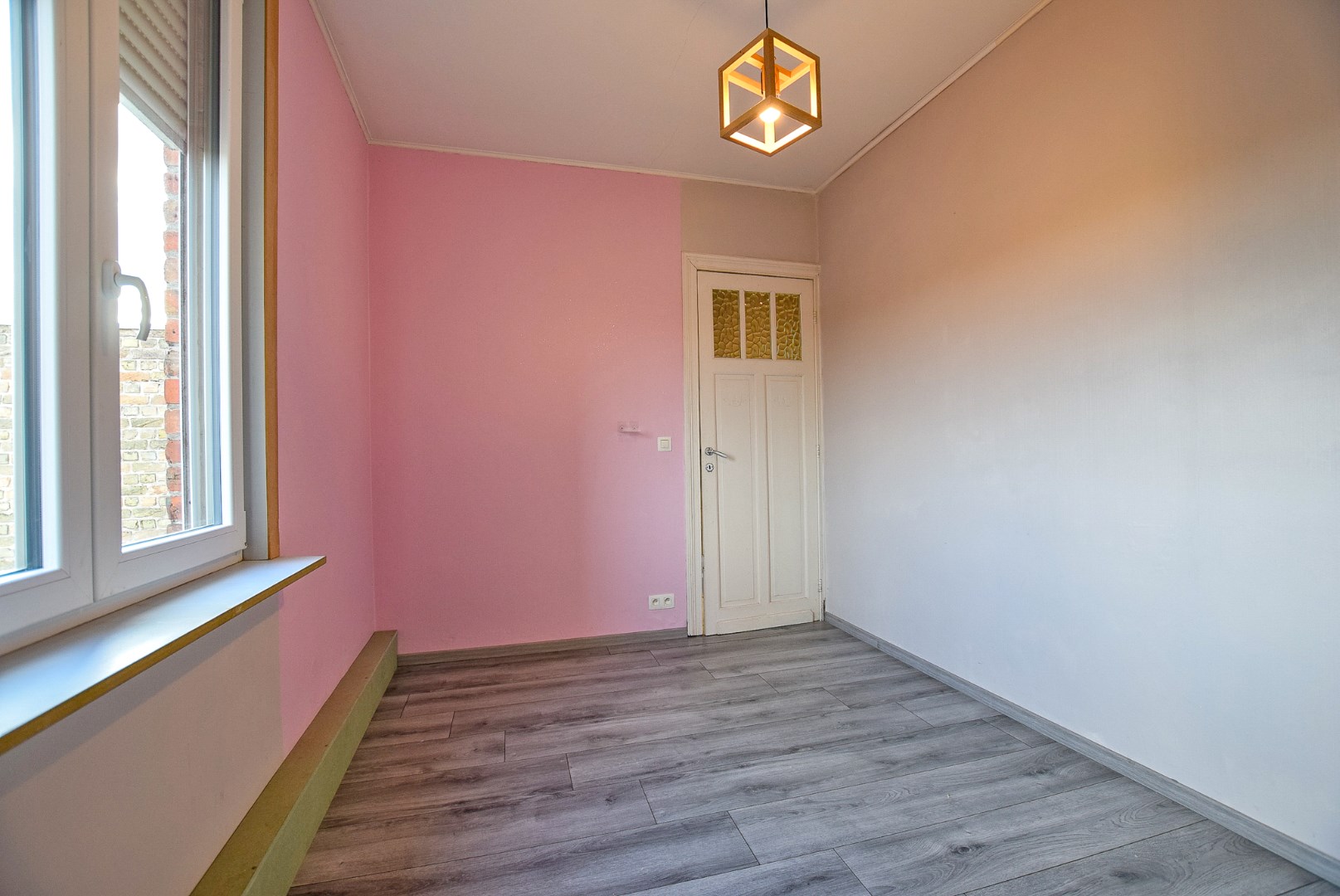 Ruime rijwoning op 271m² met 3 slaapkamers te Adinkerke (De Panne)! 