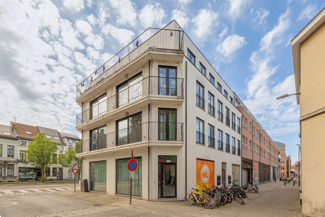 Recent energiezuinig appt. met zonnig terras te Oud-Berchem! 
