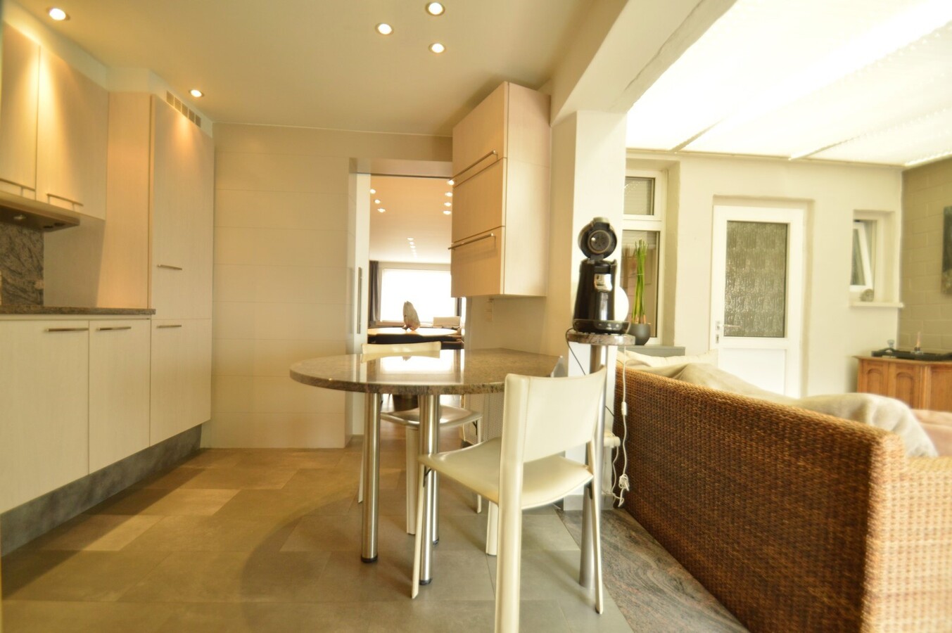 Knappe gezinswoning met dubbele garage - Heist 