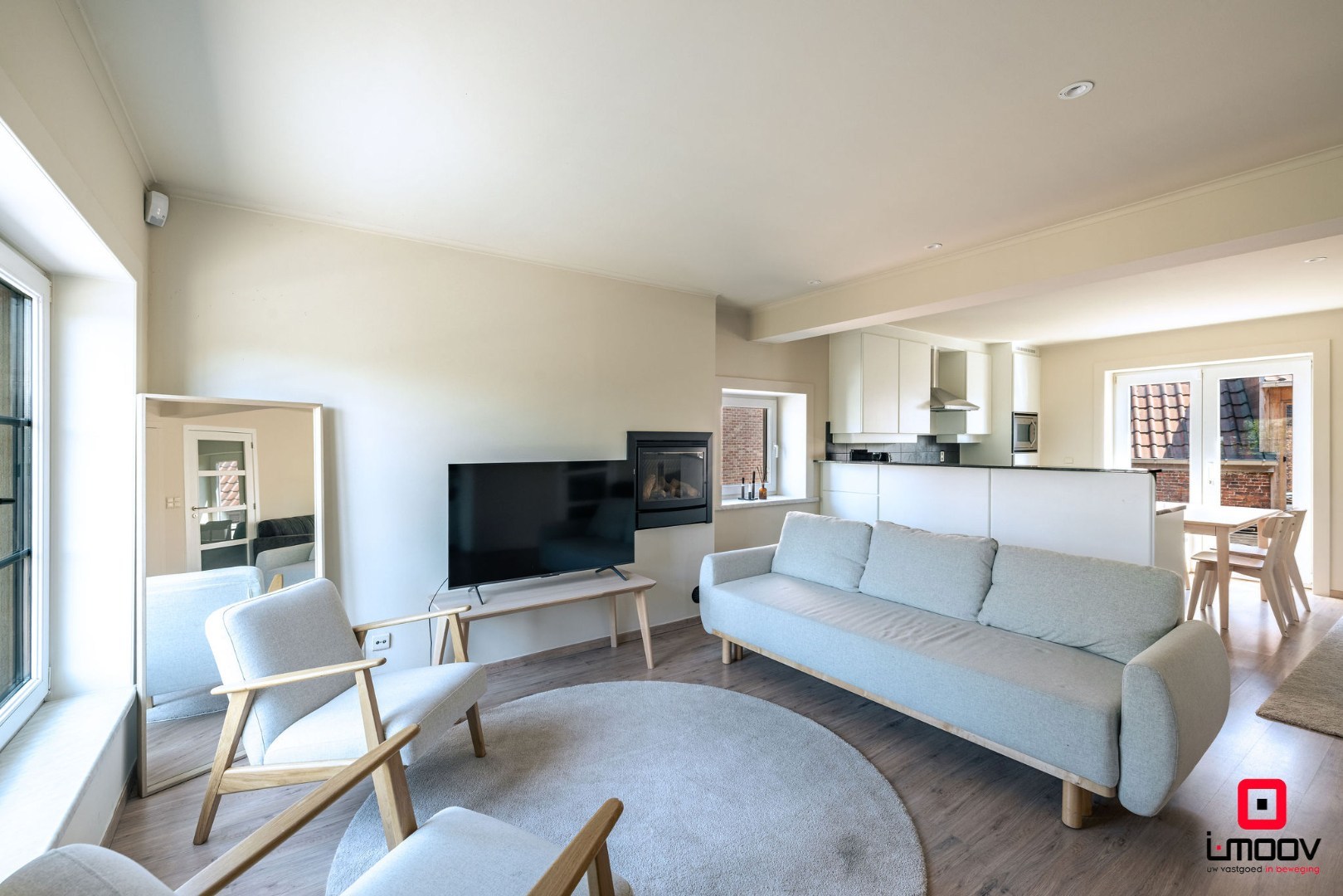 Instapklaar duplexappartement met ruim terras op centrale ligging te Wetteren 