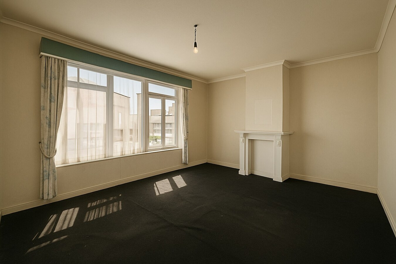 Te koop: Te renoveren woning in het hart van Sint-Niklaas – karakter, ruimte én topligging! 