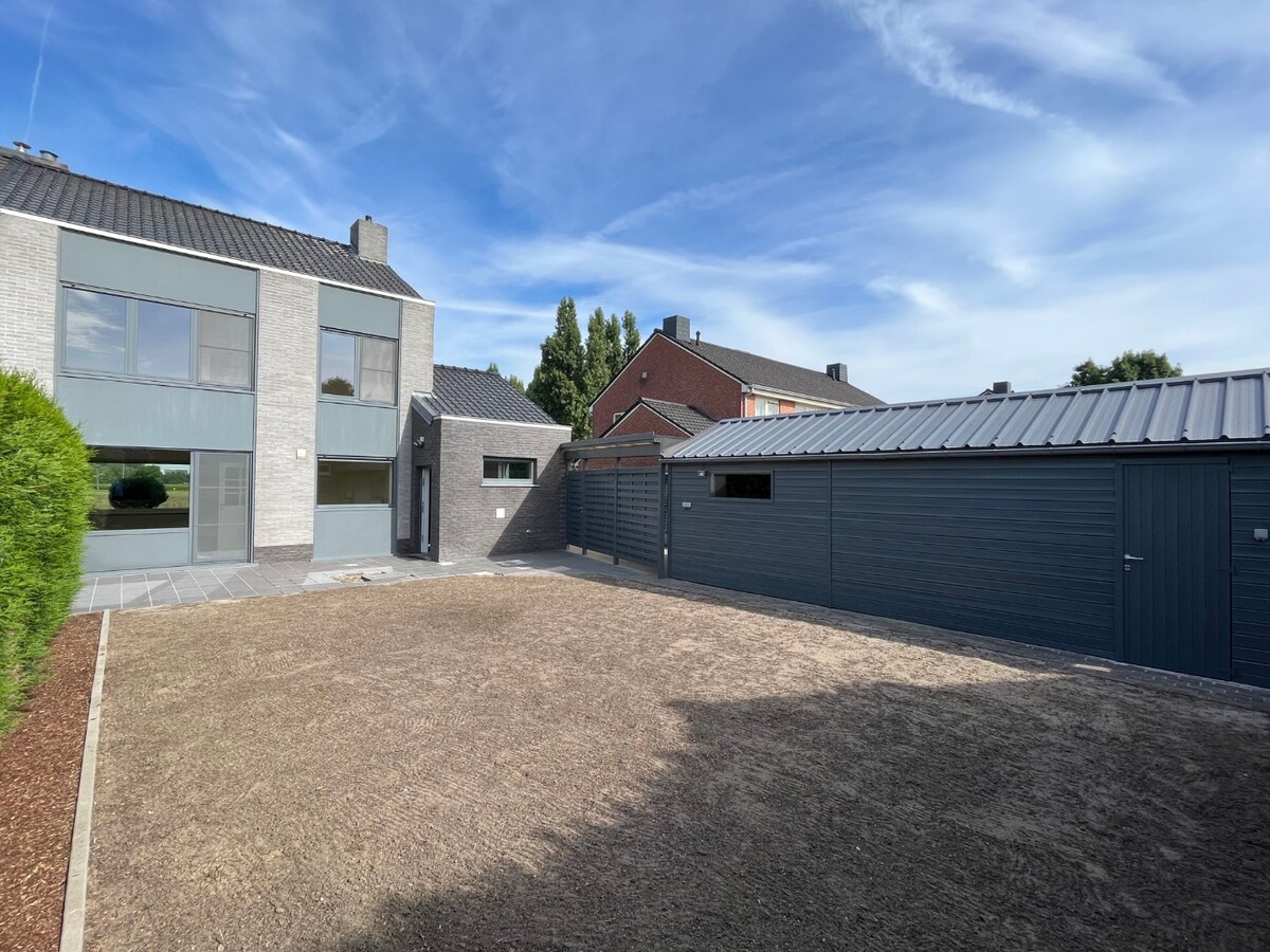 Gezellige woning met 4 slaapkamers in Zulte 