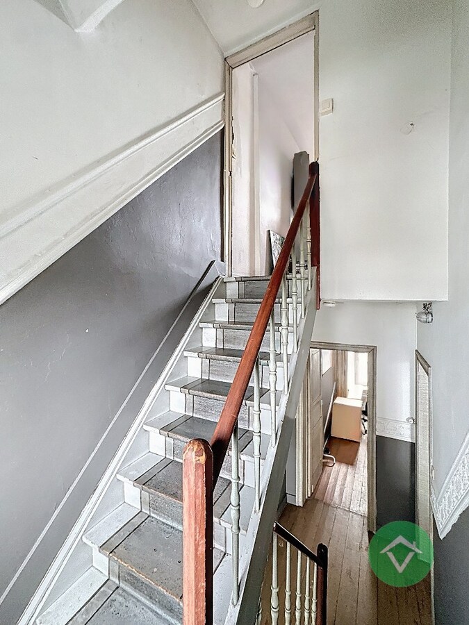 ENERGIEZUINIGE EN KARAKTERVOLLE WONING MET 4 SLAAPKAMERS OP TOPPLIGGING TE GENT 