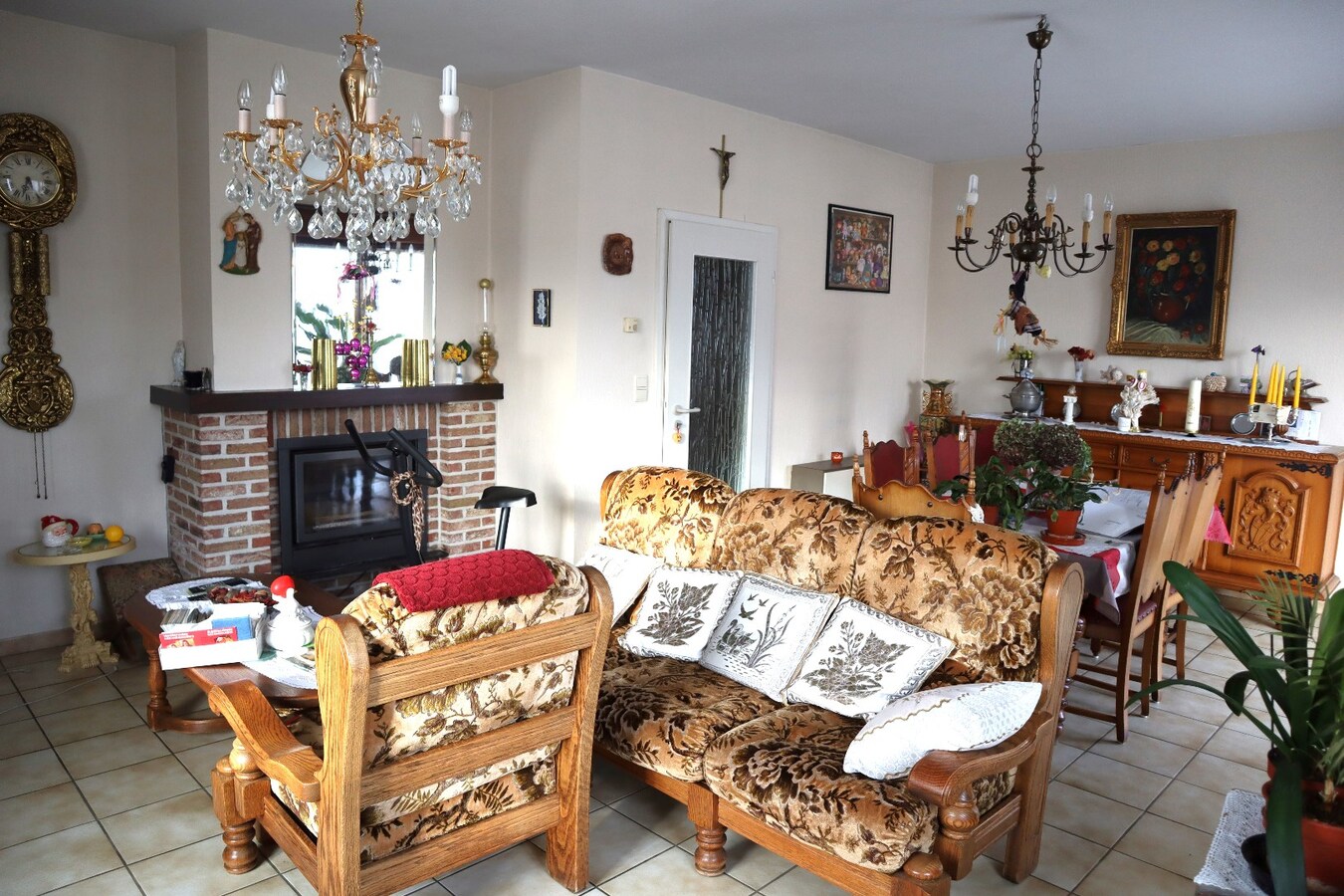 Prachtig open bebouwing in een doodlopend straatje te Tienen. 