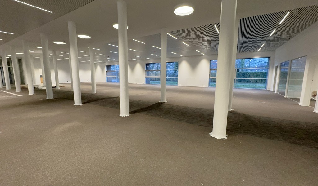 Gerenoveerde kantoren te huur in Crepain gebouw te Gent