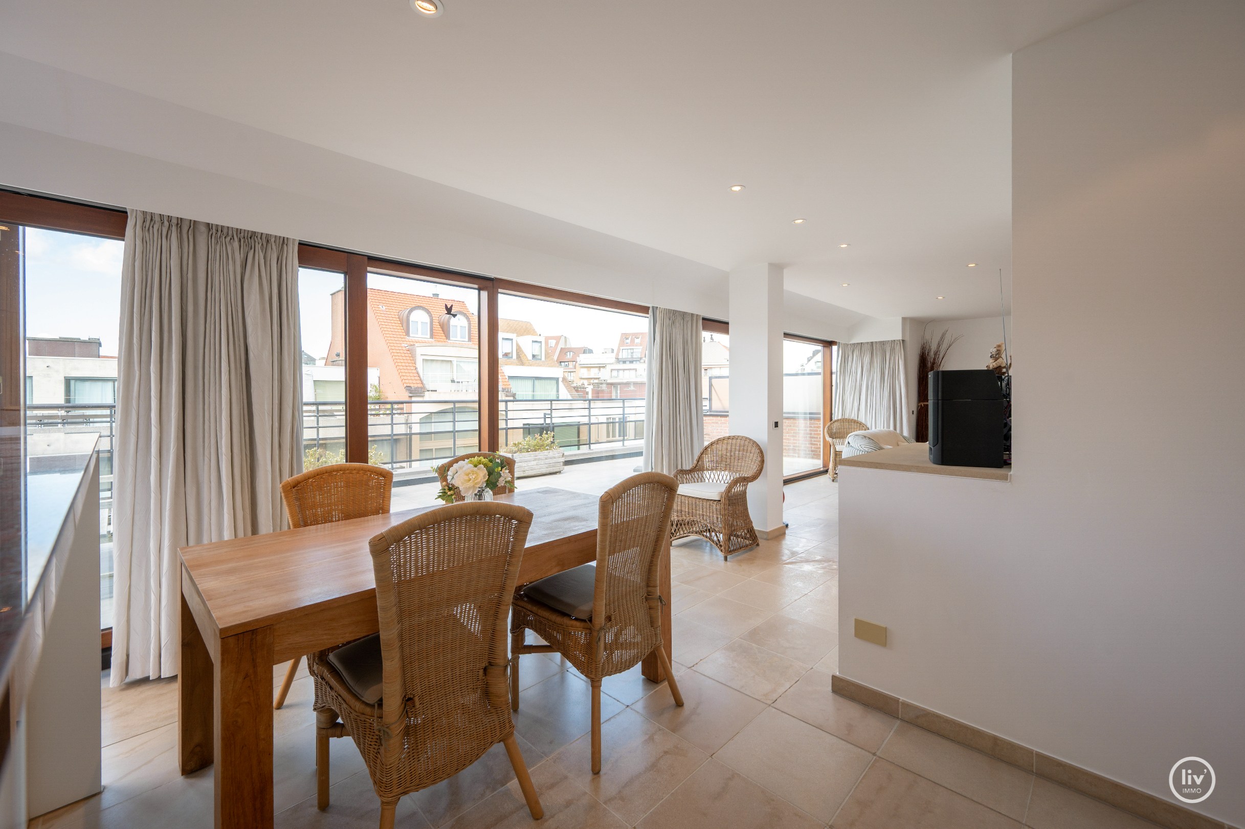 Overname Aandelen - Penthouse met Garagebox 