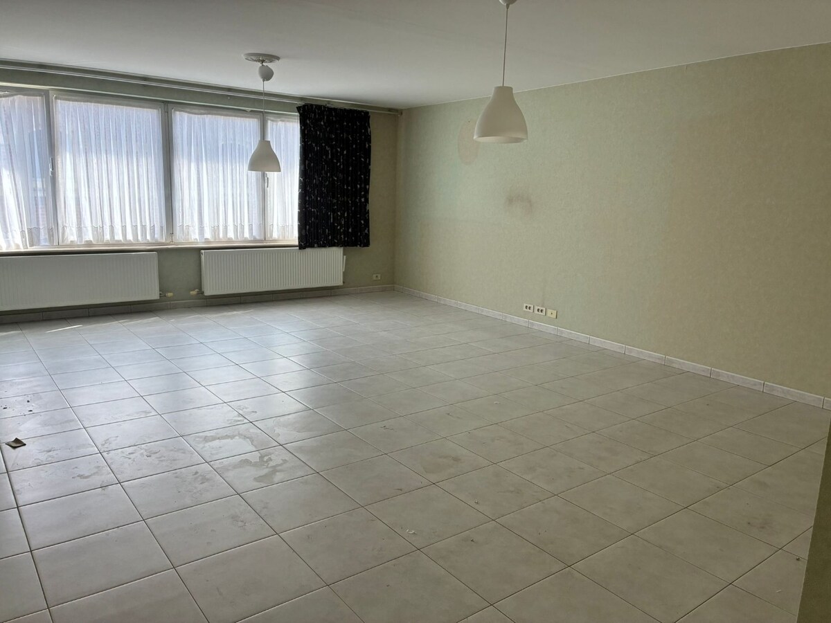 Ruim appartement op de eerste verdieping met twee slaapkamers en zonnig terras 