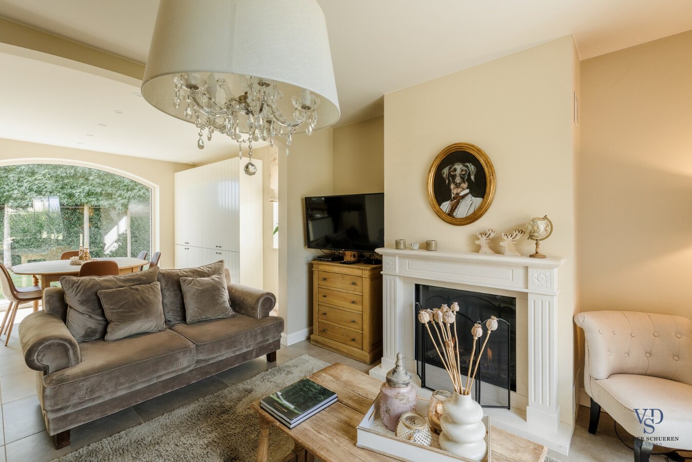 Hedendaagse villa in landelijke stijl 