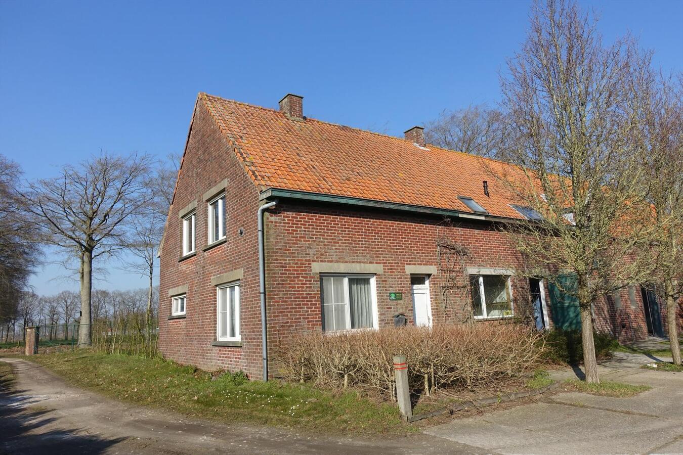 Ruime woning op uitzonderlijke ligging 