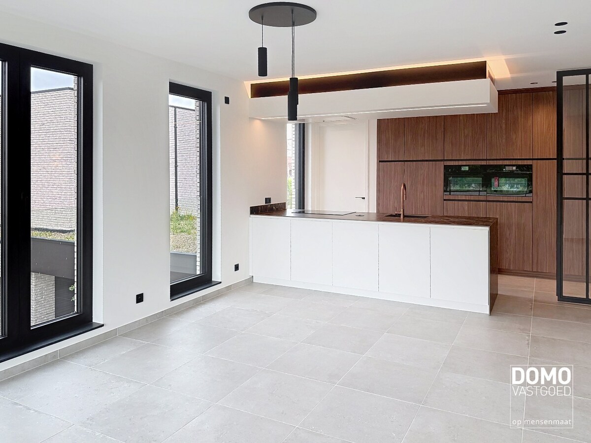 high-end volledig afgewerkte instapklare appartementen. 