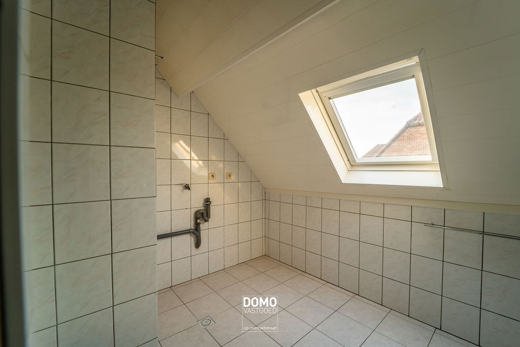 Instapklaar appartement met garage, rustig gelegen. 