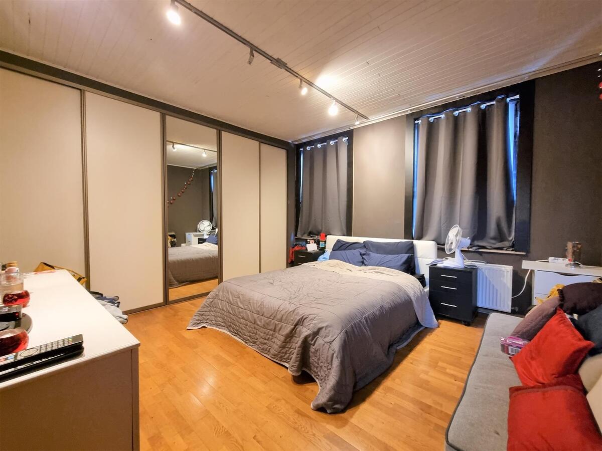 Ruime, instapklare woning met 4 slaapkamers, garage &amp; terras - Knokke 