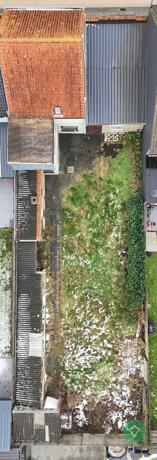 Woning met kleine loods te Gistel 