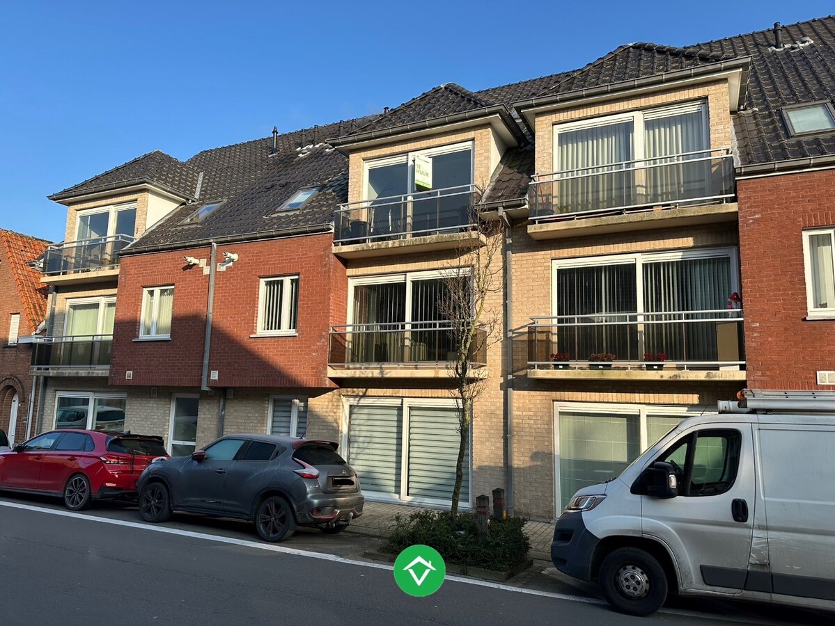 Appartement met 3 slaapkamers en garage te Eernegem 
