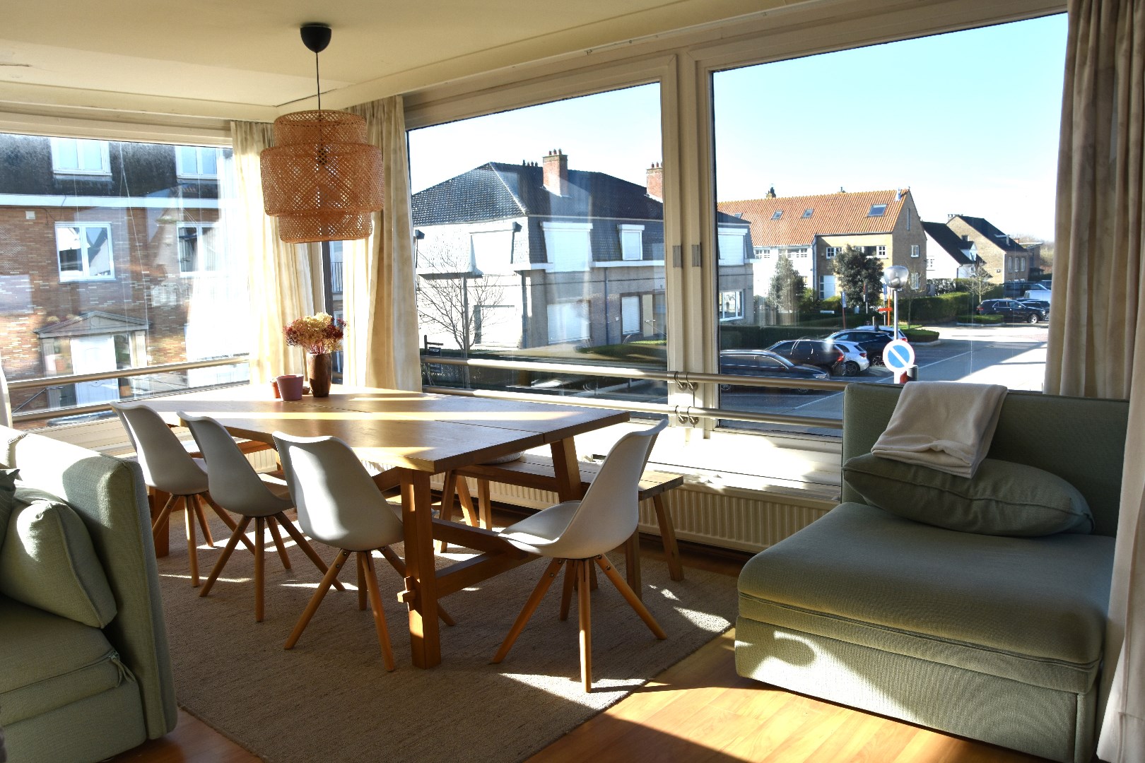 gemeubeld appartement met 2 slaapkamers 