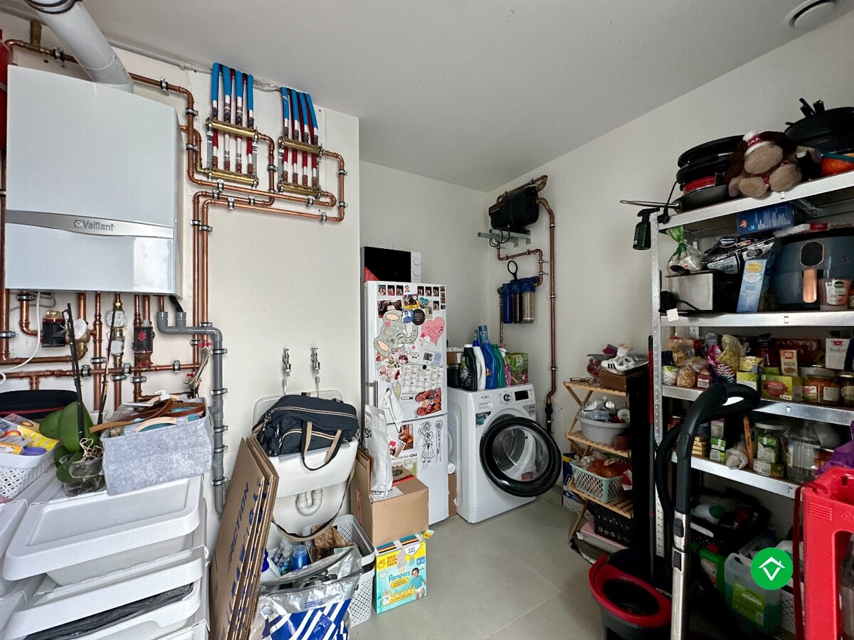 Instapklare halfopen nieuwbouwwoning te huur in Eernegem 