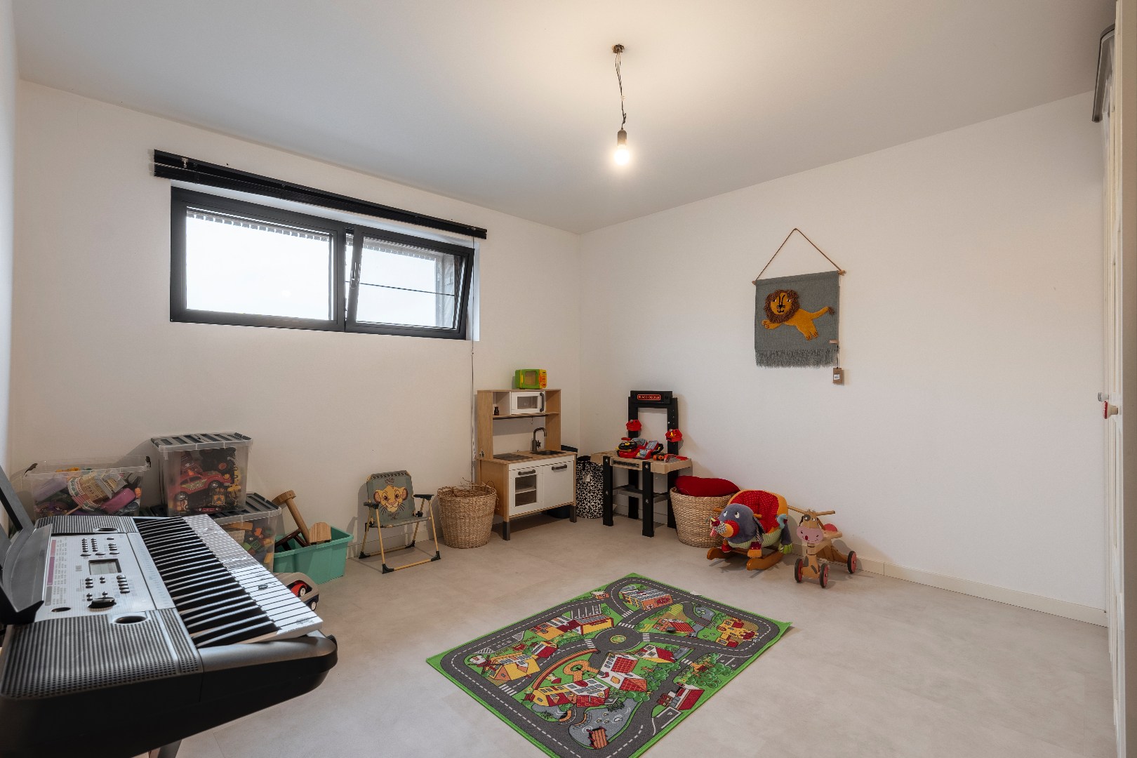 Exclusieve villa met praktijkruimte op perceel van 2001m² in Balen-Olmen 