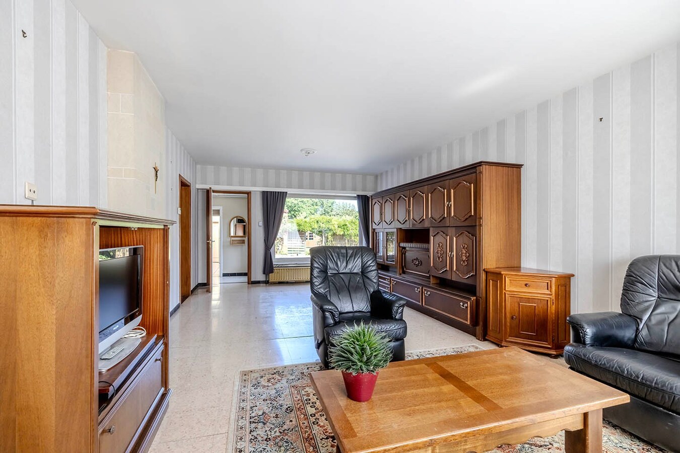 Ruime woning met tuin - 4 slpks - ideale locatie 