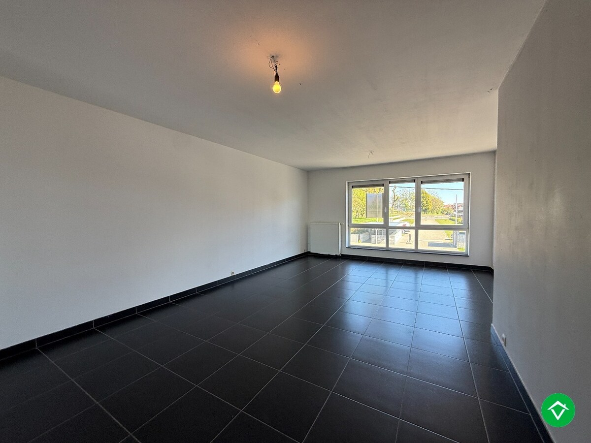 Duplexappartement met twee slaapkamers, zonneterras en parking te Moorslede 