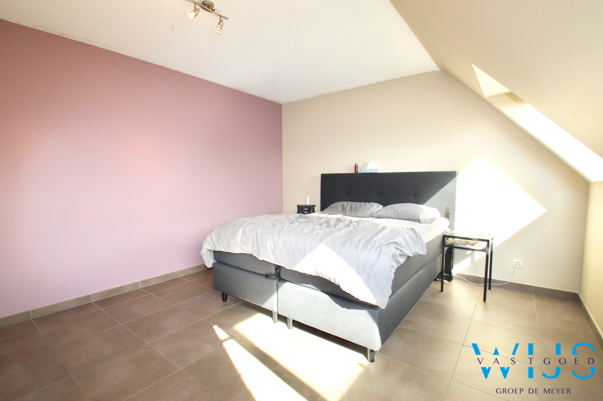 Prachtig woonhuis met 5 slaapkamers &amp; tuin te SLEIDINGE! 