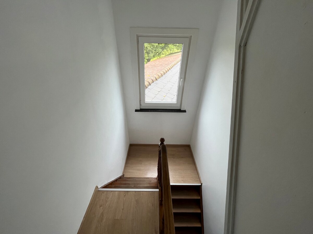 Knusse Half Open Bebouwing 