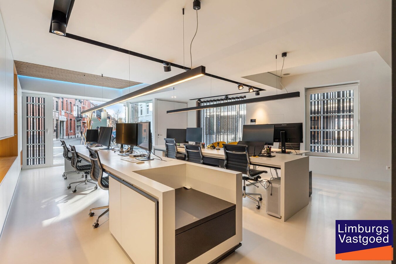 Modern instapklaar kantoor in Hasselt centrum met energielabel B, 