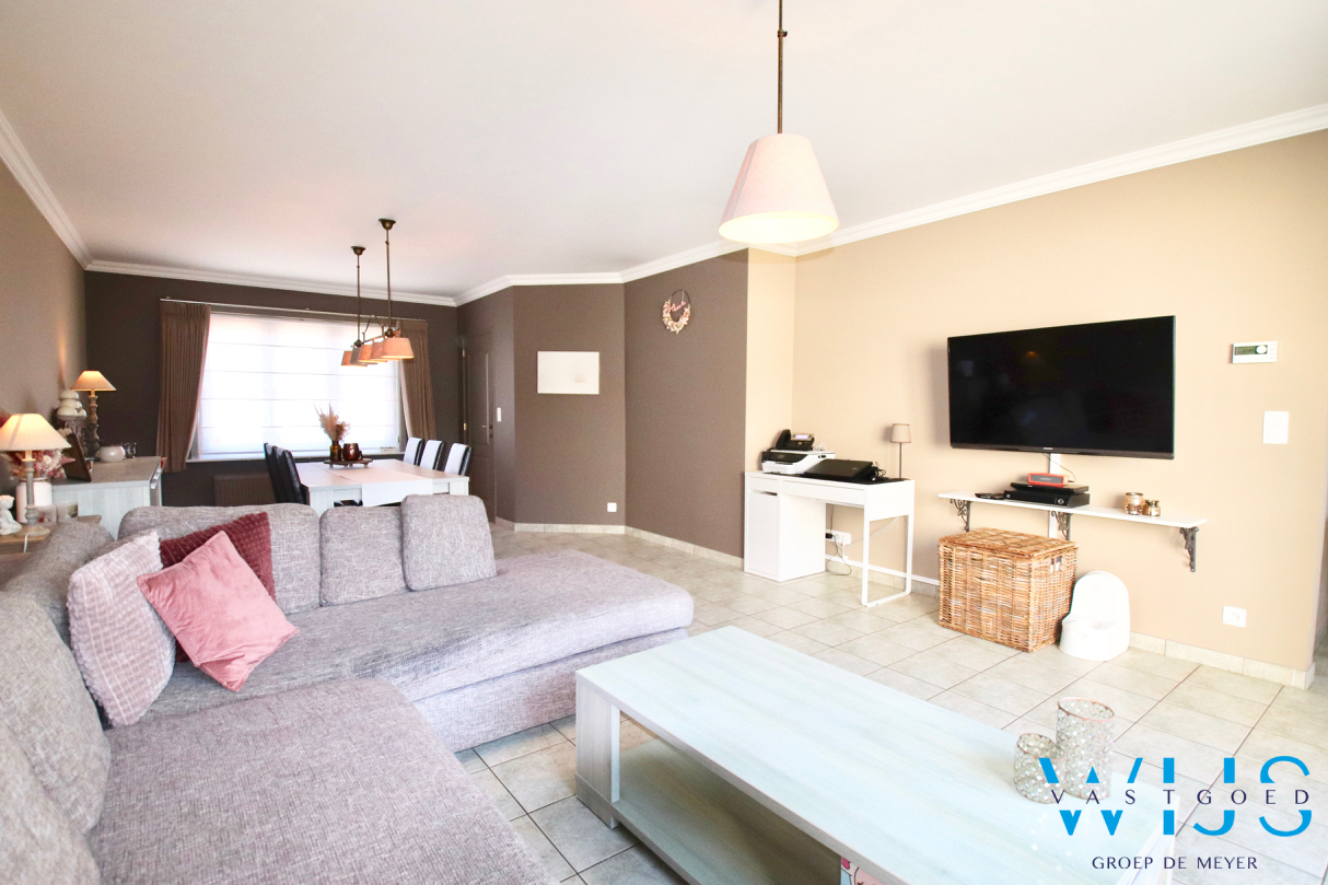 Prachtig instapklaar woonhuis in rustige woonwijk te EEKLO! 