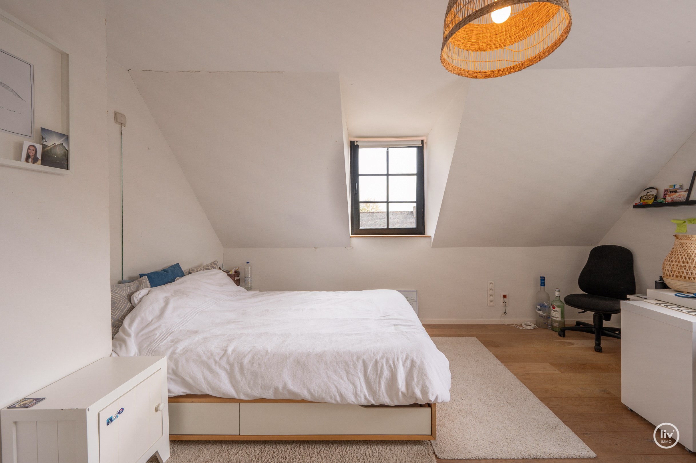 Prachtige vrijstaande villa rustig gelegen te Monikkendreef op een mooi perceel van 1000m2. 