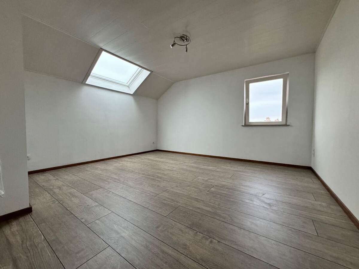 Bel-etage woning met 3 slaapkamers te Torhout 