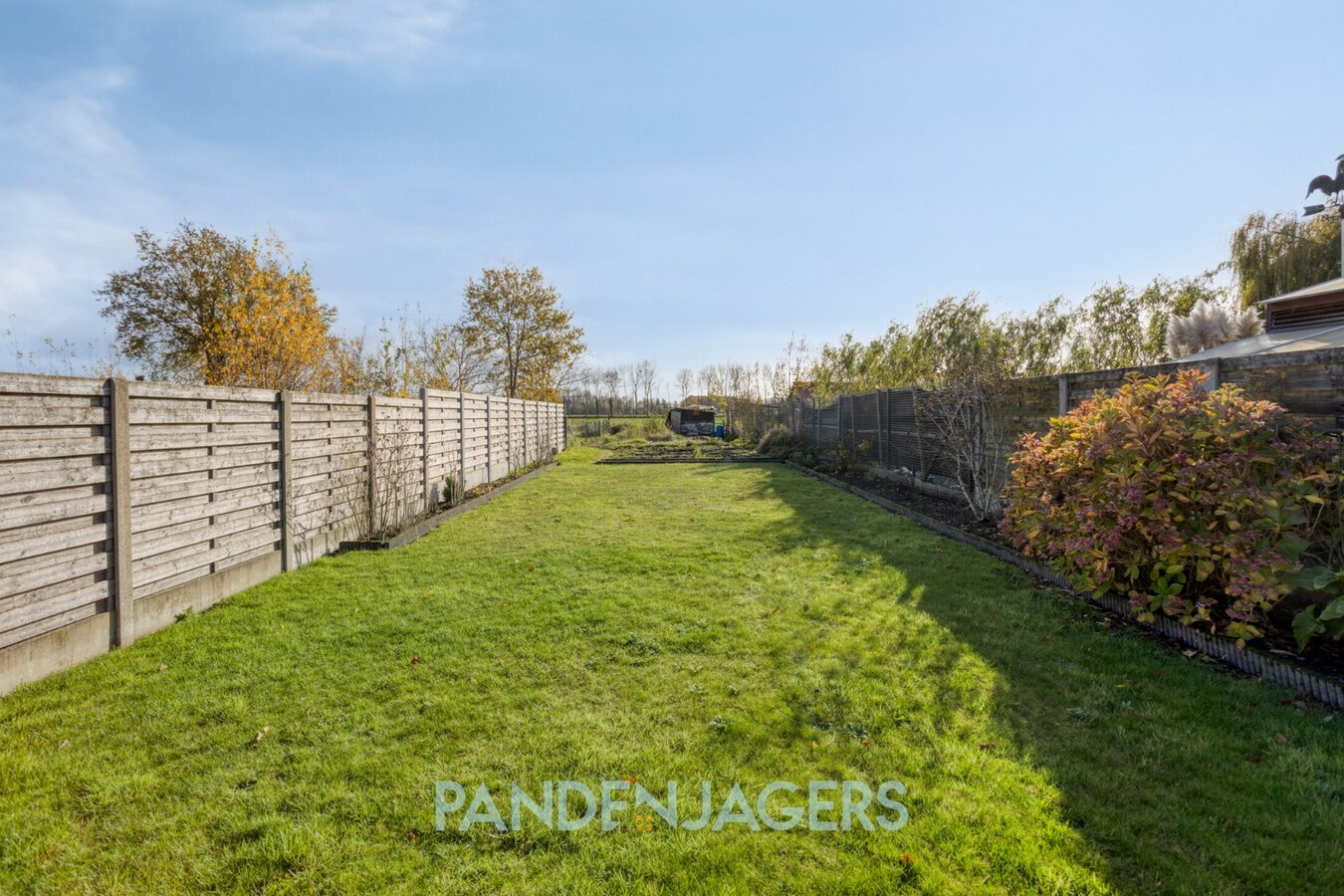 Landelijk gelegen rijwoning met garage te Koningshooikt 