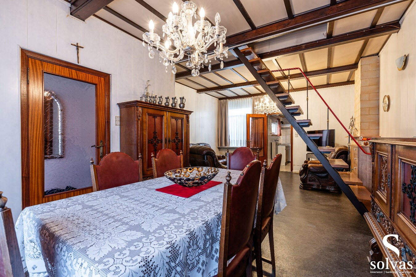 Woning met veel potentieel in een rustige buurt 