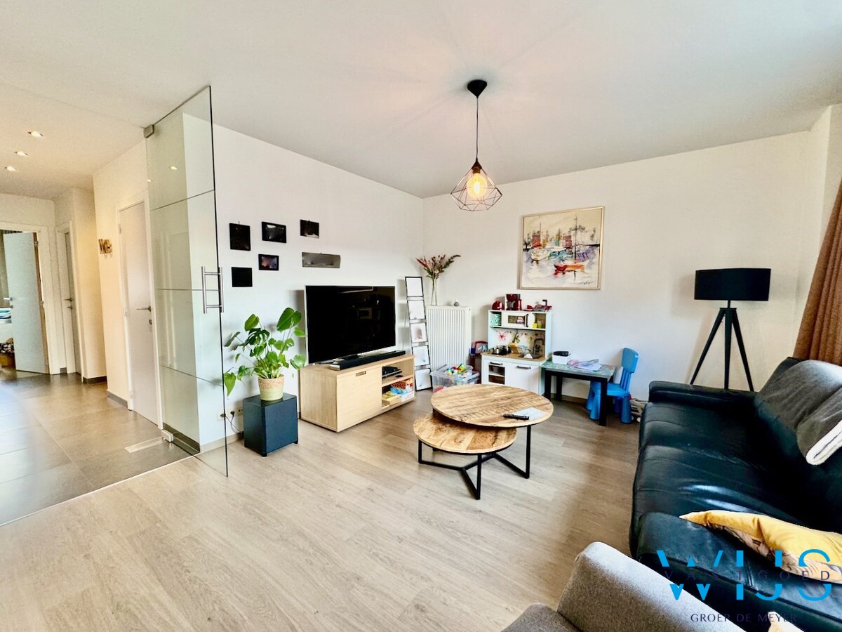 Energiezuinig drieslaapkamer appartement te Zelzate ! 