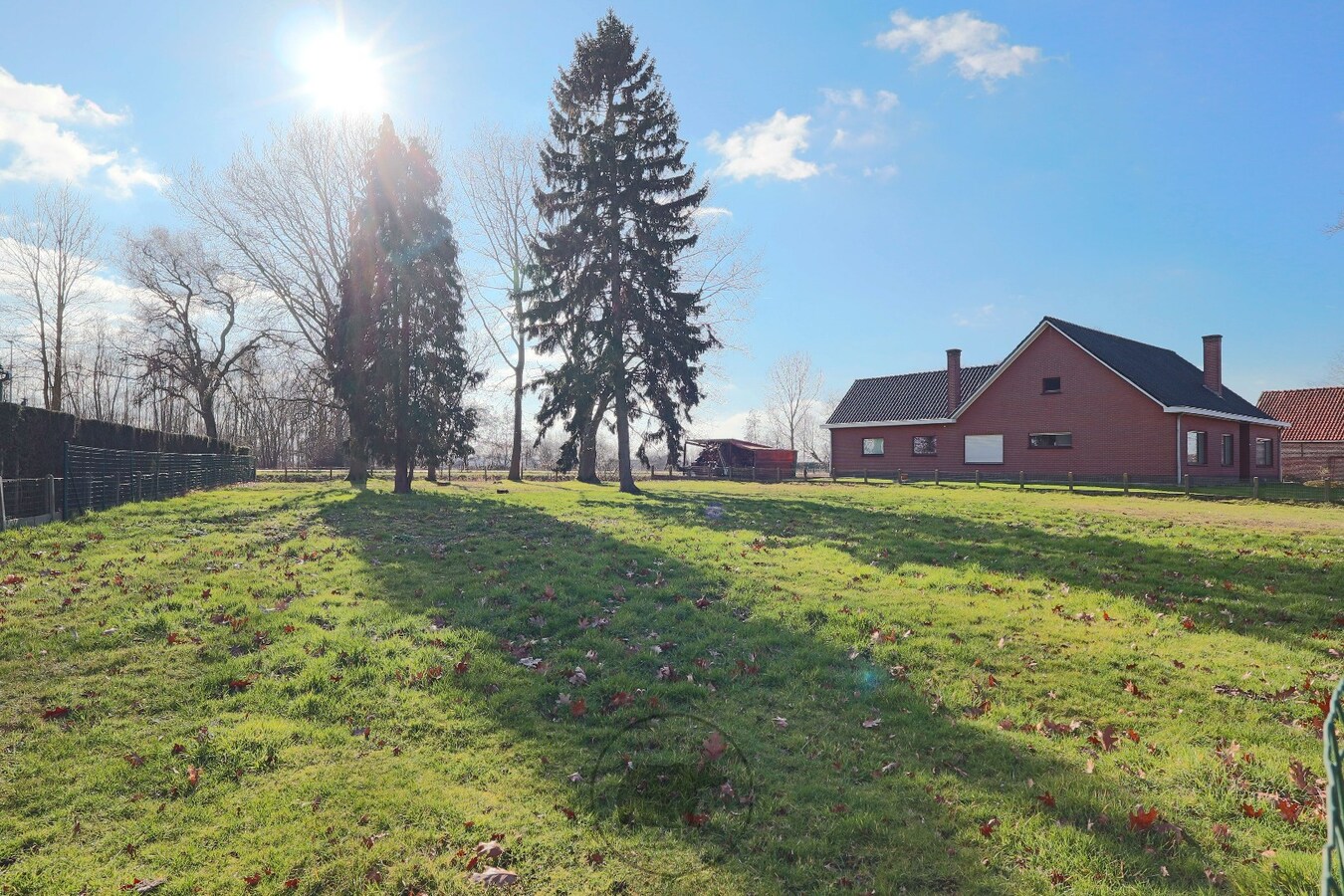 Bouwlot met achterin volwassen eiken (707m) te Lochristi 