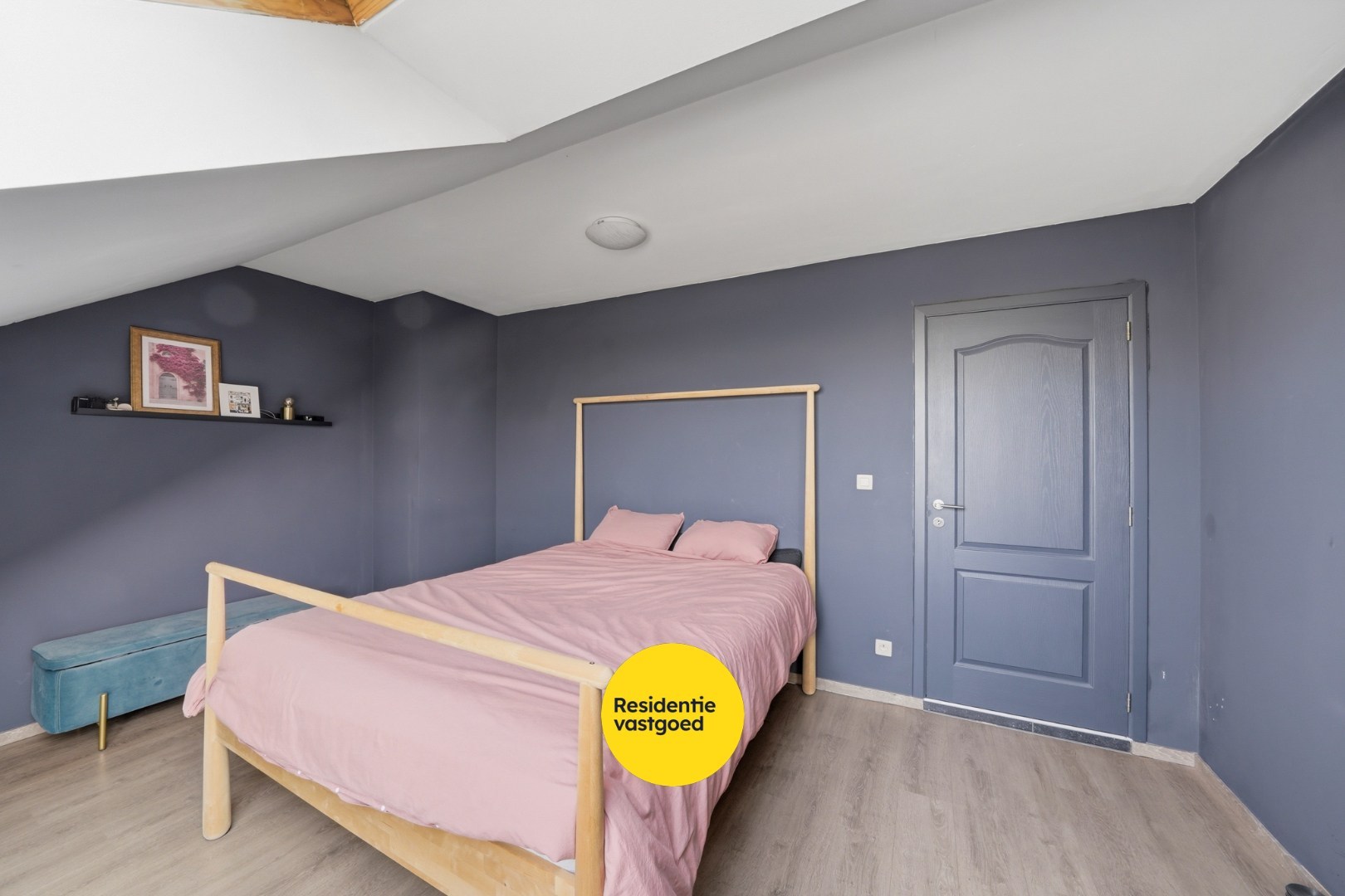 Instapklare woning met zicht op de vaart in Oudenburg 