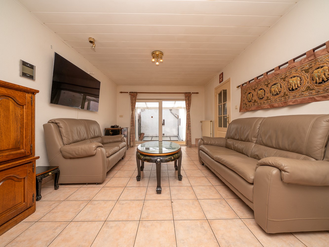 Veelzijdig hoekpand in het centrum van Schepdaal 