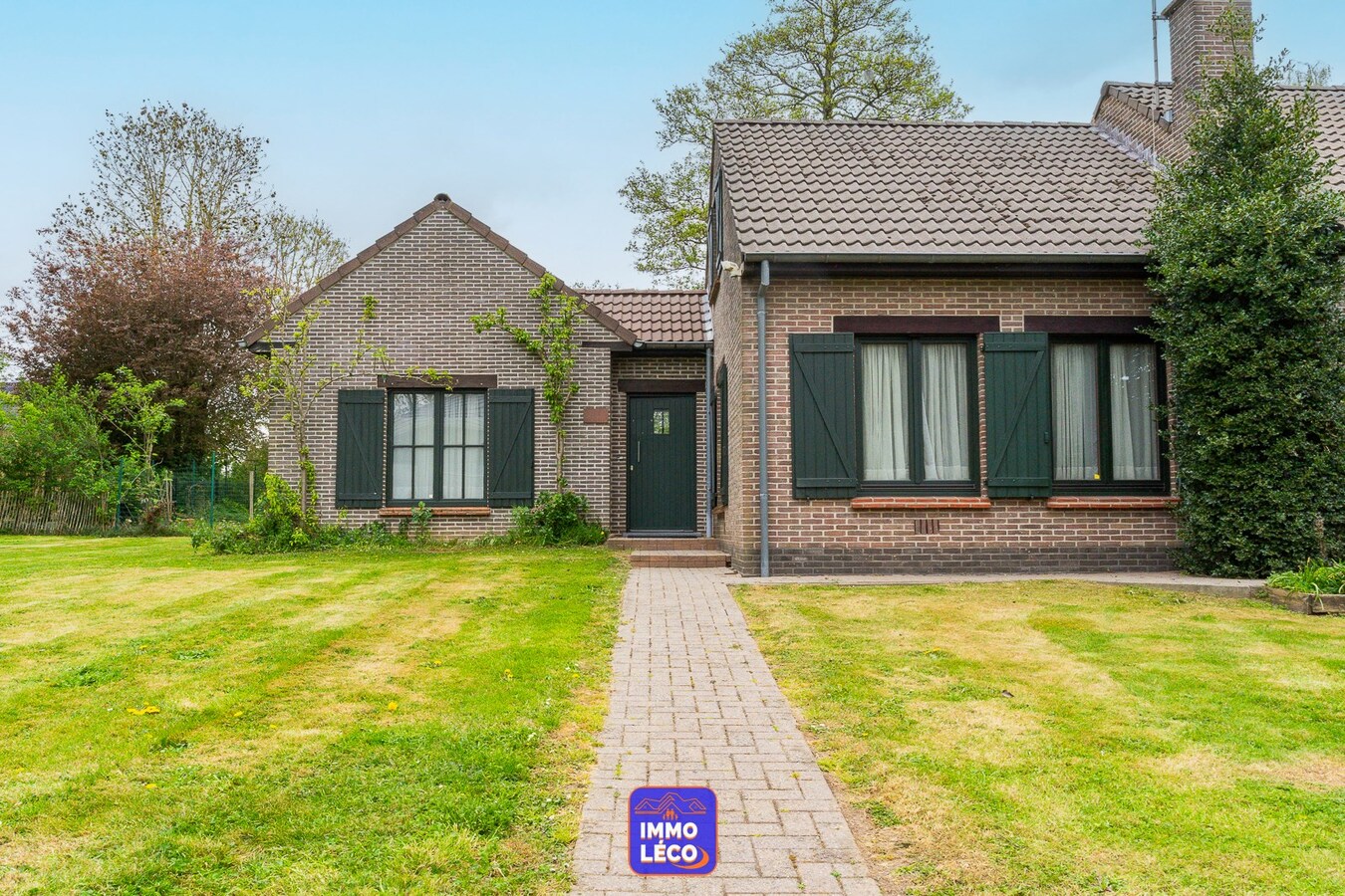 Villa érigée sur 1407m² avec profession libérale, TOP SECTEUR "LA CABOCHERIE" ! 