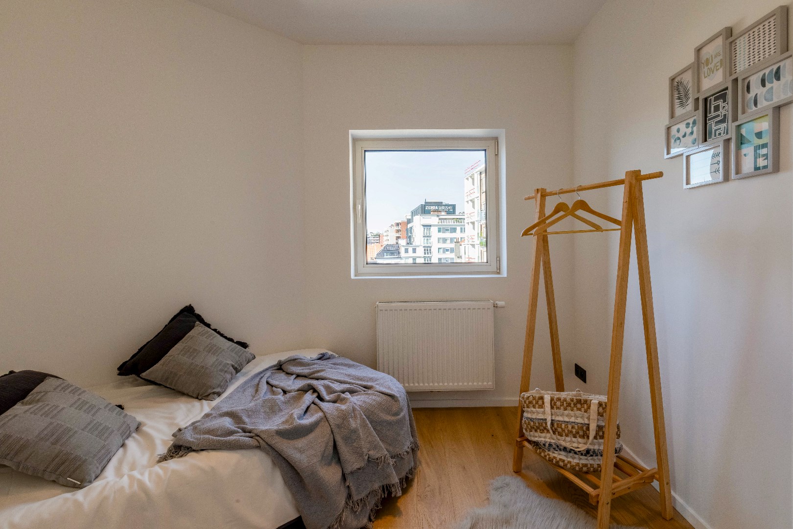 Prachtig gerenoveerd 3 slaapkamerappartement  met  uniek zicht 