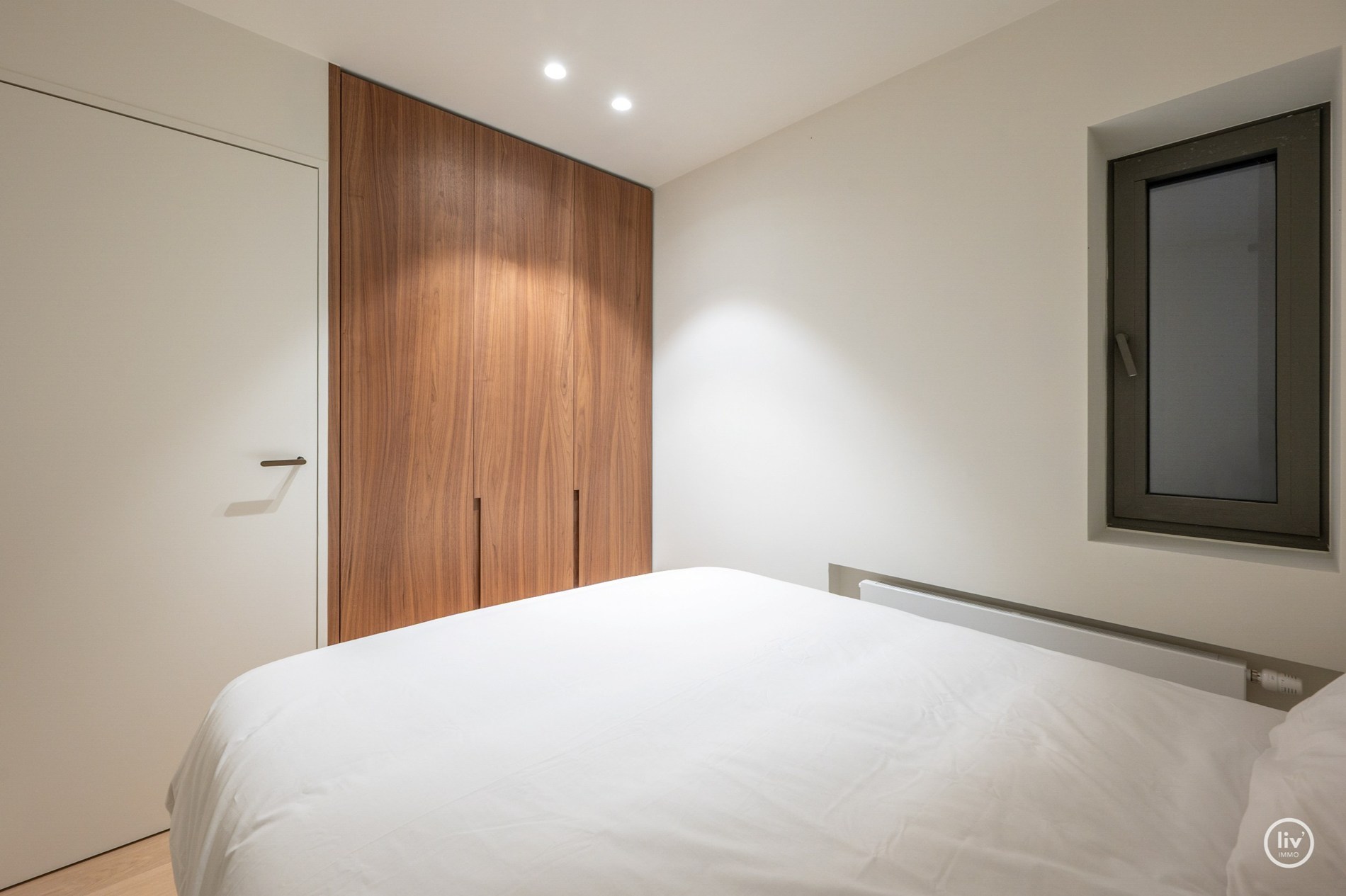 Résidence Akropolis : appartement rénové (largeur de façade d'environ 7 m) à vendre situé dans l'avenue Zoutelaan à Knokke, dans un bâtiment entièrement rénové tant à l'intérieur qu'à l'extérieur. 