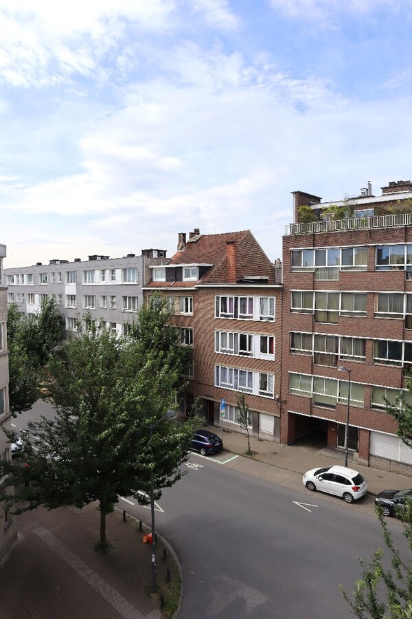 Prachtig appartement met 3 slaapkamers te Elsene (Brussel) 
