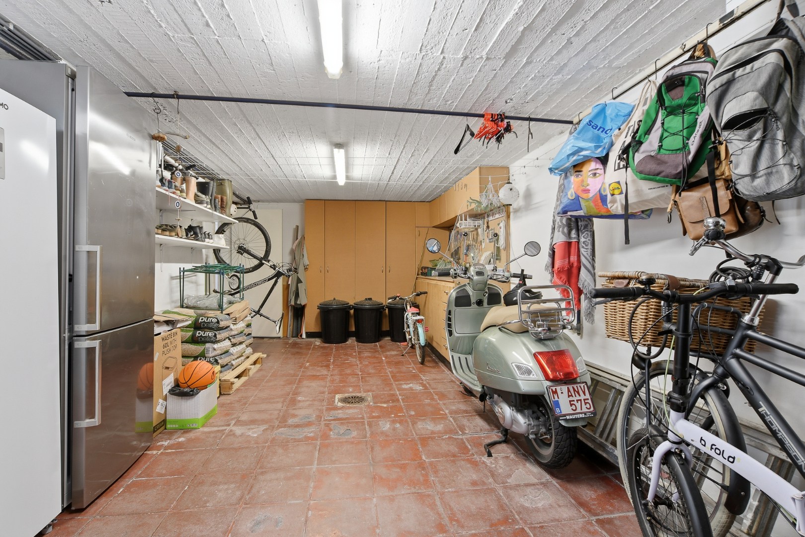 Gerenoveerde bel-etagewoning met garage, tuin en 3 slaapkamers te Blankenberge! 